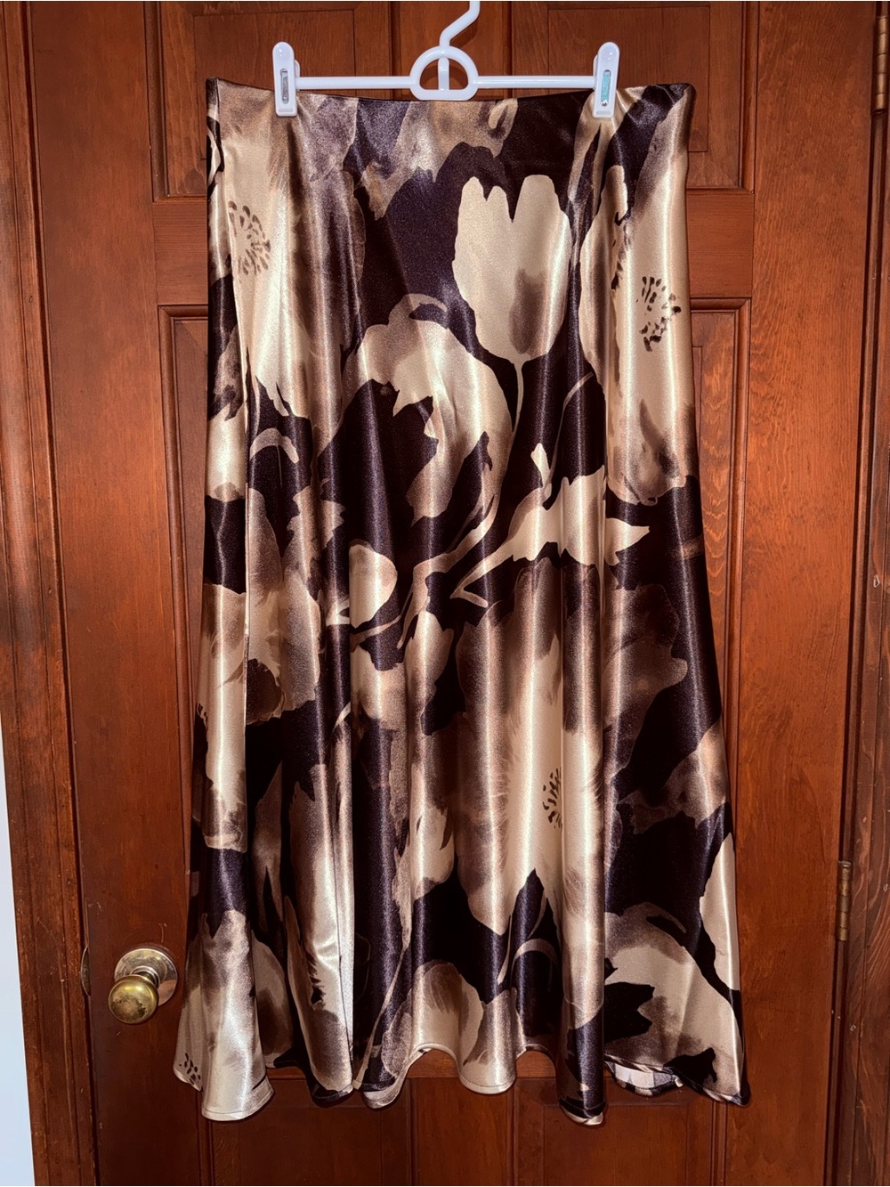 Simply Vera Vera Wang Floral Satin Skirt Brown Taupe L